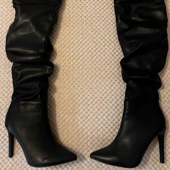 black boots 6.5 - Picture 2 of 2